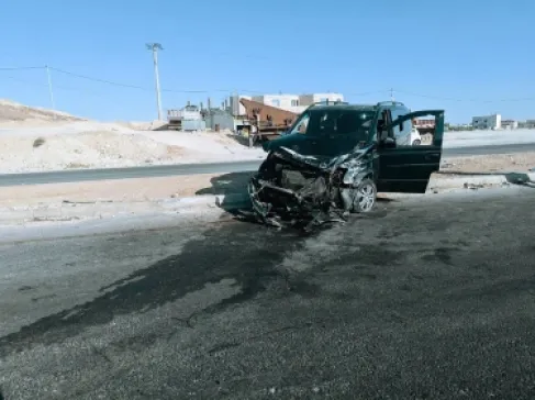 حادث تصادم على الطريق الصحراوي بعد جسر أذرح