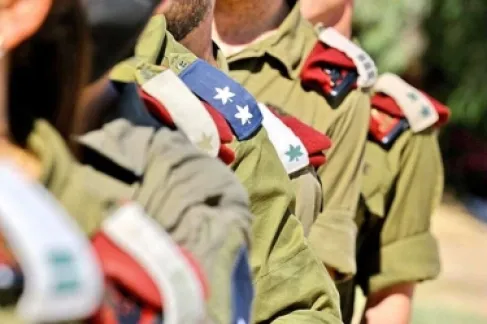 كم يتقاضى موظفو الموساد والشاباك.. وما هي أجور ضباط وجنود الجيش الإسرائيلي؟