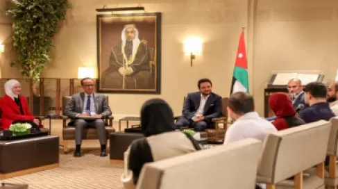 ولي العهد يستقبل أعضاء مجلس شبكة خريجي برنامج خطى الحسين