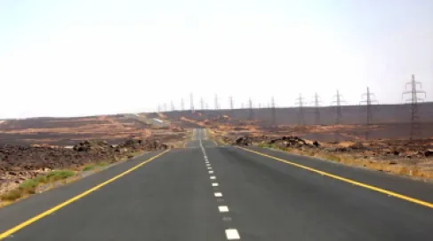 وزير الأشغال: مواصلة أعمال صيانة طريق المفرق - الصفاوي - الكرامة