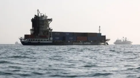 رضائي: إيران تضع شروطا لإعادة فتح مضيق هرمز.. وممر ملاحي مؤقت قيد البحث
