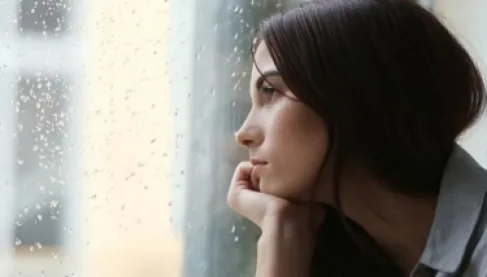 مفاجأة علمية.. الاكتئاب يوقف تجديد الخلايا العصبية بمخ الإنسان