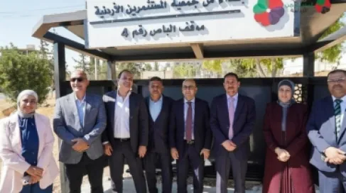 بشرى للعاملين والباحثين عن عمل.. خط نقل مباشر من الزرقاء إلى صناعية سحاب