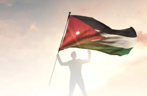 تبرئة مريض نفسي من تهمة تمزيق العلم الأردني