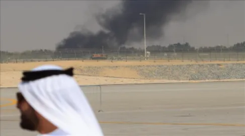 الدفاع الإماراتية: التعامل مع مسيرة قادمة من إيران