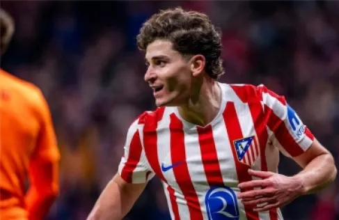 أتلتيكو مدريد يتخذ خطوة جديدة نحو مستقبل جوليان ألفاريز
