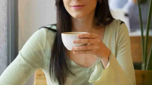 مشروب طبيعي يثير الجدل في إنقاص الوزن.. هل هو الحل السحري؟