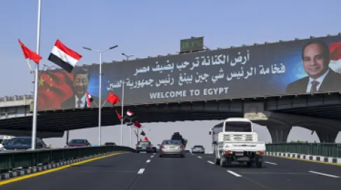 السيسي يستقبل شي جين بينغ في زيارة رسمية إلى مصر