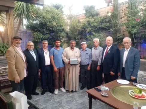 نادي خريجي الجامعات والمعاهد الباكستانية يحتفي بالتميز والوفاء