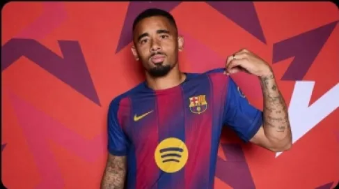 رسميا.. برشلونة يوقع مع جابرييل جيسوس