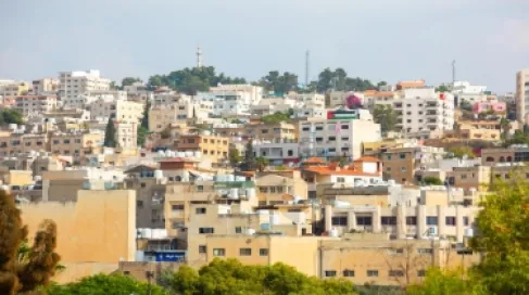 العيسوي يفتتح ويتفقد مشاريع مبادرات ملكية في محافظة جرش