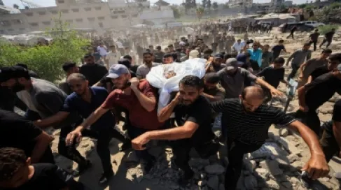 انتشال رفات 55 شهيدا من تحت الأنقاض في قطاع غزة