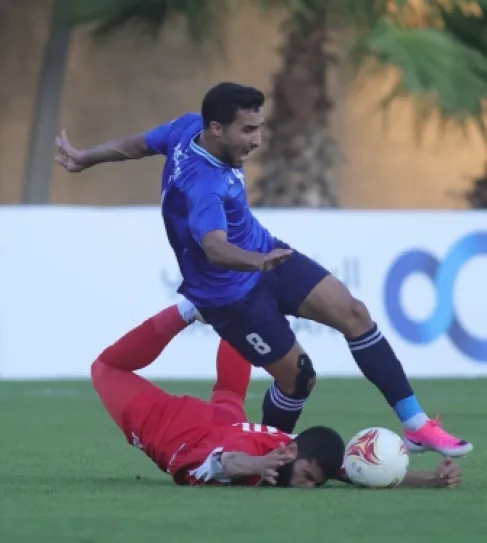 السلط يفوز على العربي بثلاثة أهداف في افتتاح مشواره بالدوري