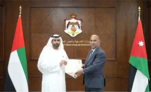الأردن يتسلّم نسخة من أوراق اعتماد السفير الإماراتي الجديد
