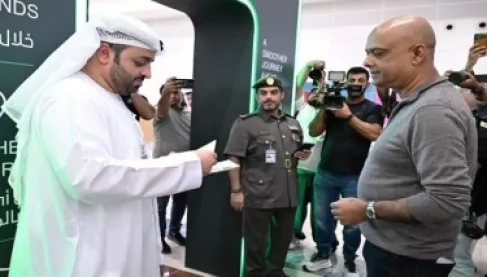 إقامة دبي تطلق «كليك وسافر».. إنجاز الإجراءات خلال 12 ثانية