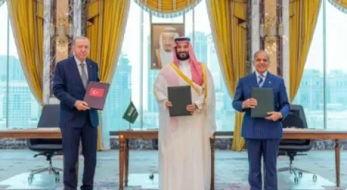 وزير الدفاع الباكستاني : هجمات الحوثيين على السعودية قد تؤدي إلى تفعيل اتفاقية الدفاع المشترك