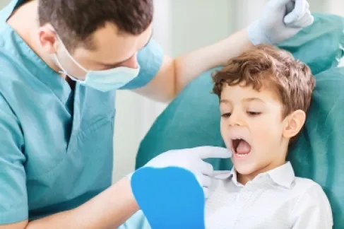 الأردن .. حبس طبيب أسنان بعد إدانته بثلاثة جرائم بحق طفل