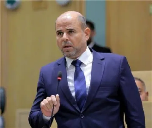 نائب سابق: الحكومة تحب النائب الصامت والفاسد والسحيج