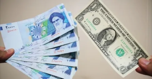 تراجع حاد للعملة الإيرانية.. الدولار عند 233 ألف تومان إيراني