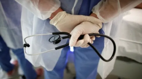 الخطيب: زيادة أعداد المقبولين في تخصصي الطب وطب الأسنان للحد من دراستهم خارج الأردن