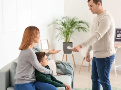 450 دينارا نفقة و5 سنوات بلا رؤية أبنائه.. حالتان لأردنيين تثيران التساؤلات