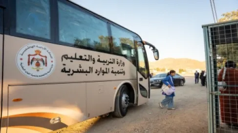 التربية: النقل المدرسي المجاني أسهم بالحد من نسب التسرب وغياب الطلبة