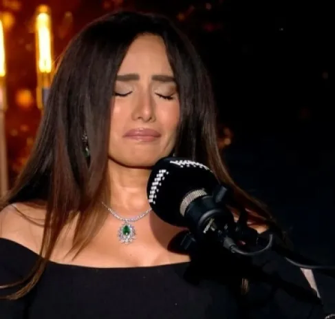 زينة تفتح النار على ذكريات الماضي: مكنش فيه حب مع أحمد عز.. وعندي (تروما من الرجالة)