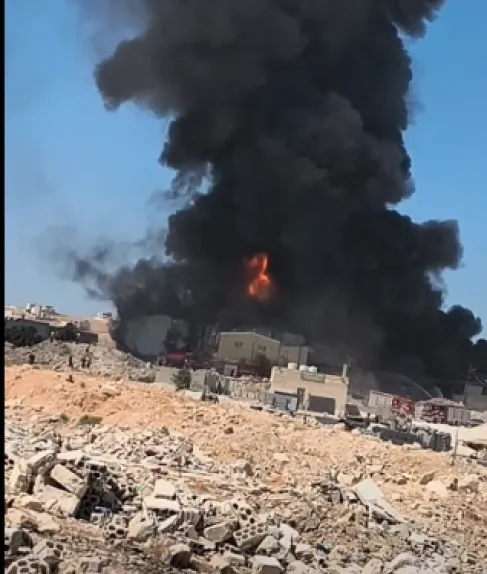 حريق مصنع دهانات بالهاشمية في الزرقاء