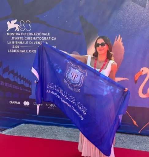 طالبة عمّان الأهلية  (كريستل حبشي ) تشارك بلجنة تحكيم جائزة UNIMED 2026  بمهرجان البندقية السينمائي
