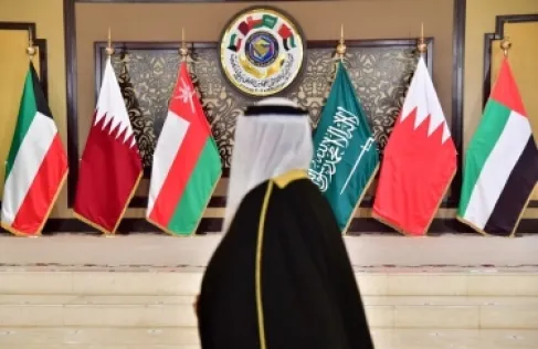 بنوك الخليج ترفع أسعار الفائدة