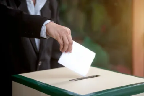 الحكومة تحل مجالس إدارة غرف التجارة تمهيدا لإجراء الانتخابات