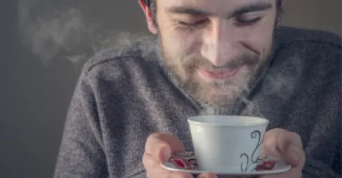 فوائد شم رائحة القهوة... 5 دقائق قد تغير مزاجك ونشاط دماغك