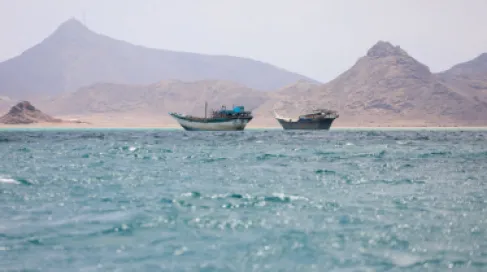 إيطاليا تجهز بحريتها لحماية سفنها التجارية وسط التوتر في مضيق باب المندب