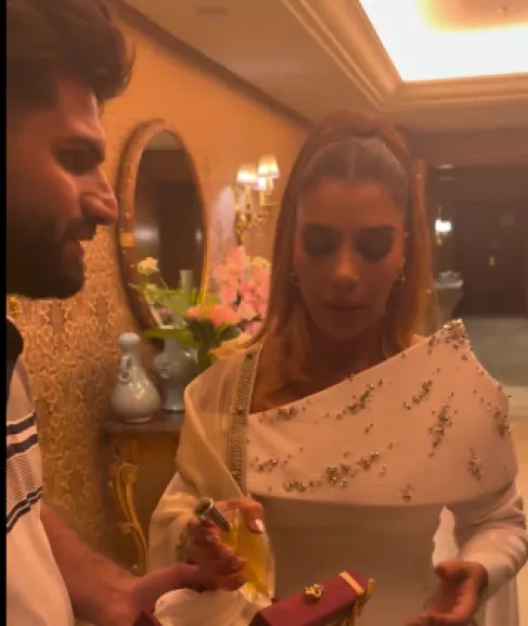 أصالة تتلقى هدية استثنائية من شاب سوري كفيف في دمشق