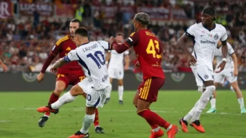 بالفيديو | رغم الريمونتادا .. روما يتصدر الدوري الايطالي بعد تعادل مثير مع انتر
