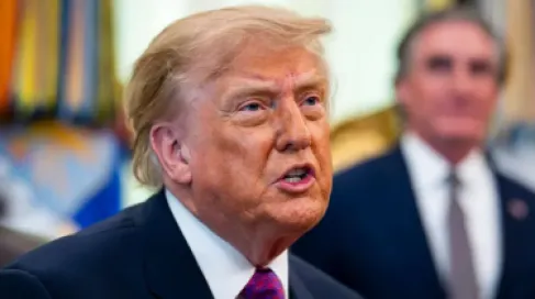 بعد حظرها من البيت الأبيض.. CNN وبوليتيكو وMS NOW تقاضي إدارة ترمب