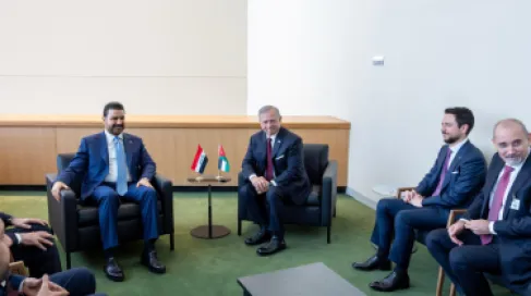 الملك يؤكد خلال لقائه برئيس الوزراء العراقي متانة العلاقات بين البلدين