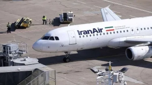 طيران إيران تحت الحصار.. العقوبات الأمريكية تعطل رحلات دولية