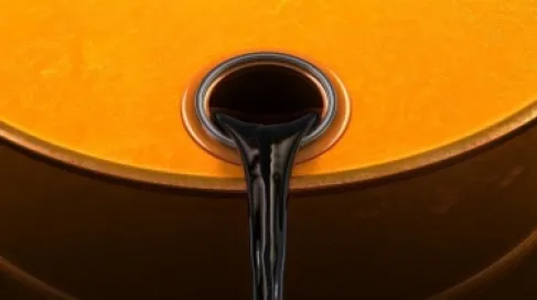 النفط يصعد إلى 2% مع تعهد رئيس إيران بعدم الاستسلام
