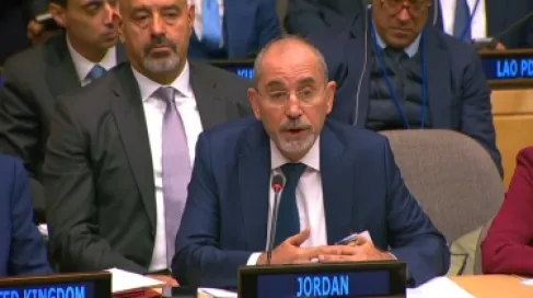 الصفدي: الحكومة الإسرائيلية تدمر فرص السلام.. ويجب التحرك للحفاظ على حل الدولتين