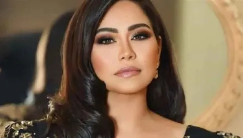 شيرين عبدالوهاب تغني «بحرية» مع نجل مدير أعمالها.. ظهور عفوي يثير تفاعل الجمهور