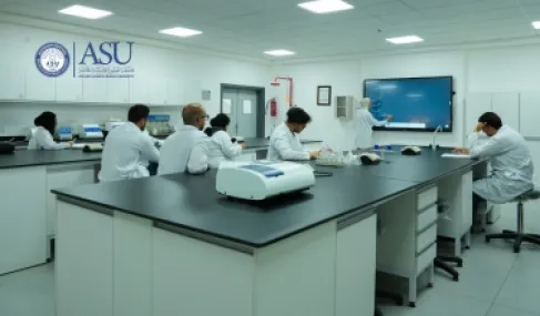 جامعة العلوم التطبيقية الخاصة في اليوم العالمي للصيادلة: حين تصبح الجامعة شريكاً في صياغة مستقبل الدواء...