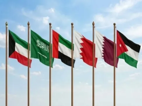 البحرين: دول الخليج والأردن تعرضوا إلى 7 آلاف هجوم من إيران