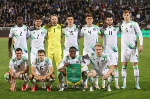 دوري الأمم الأوروبية: أيرلندا تواجه إسرائيل بشارات سوداء تضامنا مع فلسطين