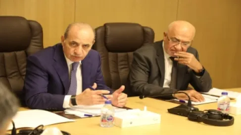 بحث الاستعدادات والتحضيرات اللازمة للانتخابات البلدية المقبلة