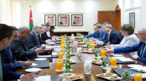 الصفدي يبحث مع وفد برلماني بريطاني العلاقات الثنائية والتطورات الإقليمية