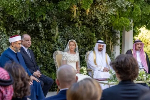 الملك والملكة يحضران عقد قران الأميرة سارة بنت فيصل
