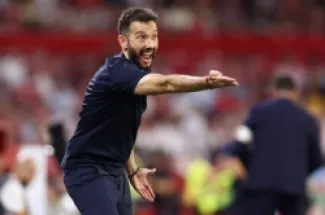كوربيران مدرب فالنسيا حصد نقطة وحيدة من 5 مباريات بالليغا