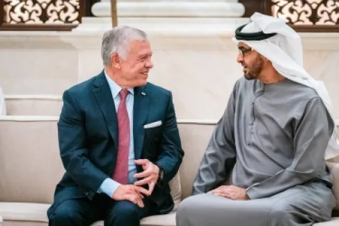 الملك يتسلم رسالة من رئيس دولة الإمارات