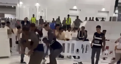 بعد انتشار فيديو أثار الهلع قرب الكعبة.. الكشف حقيقة ما حدث بالمسجد الحرام